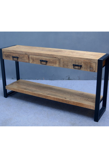 Britt sidetable 150 3 drawers