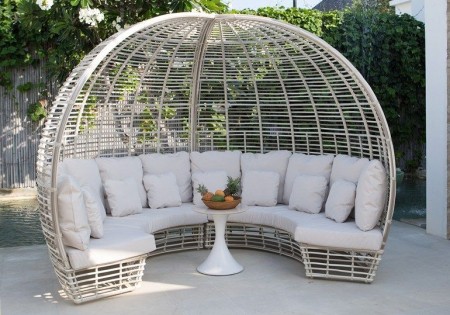 Sunday daybed